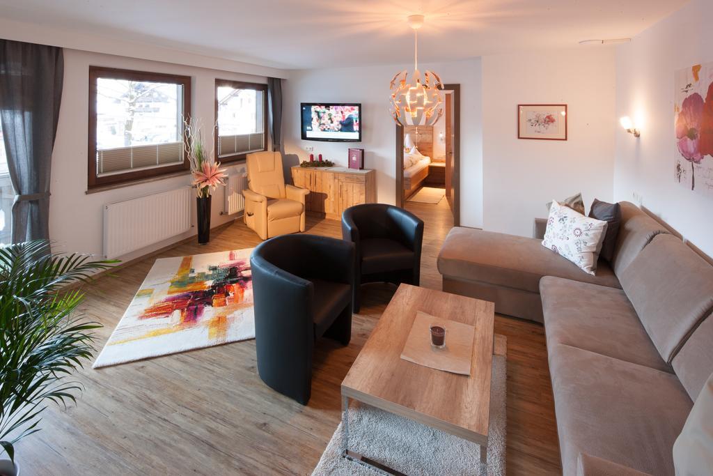 Appartements Al Castagno Ehrwald Luaran gambar